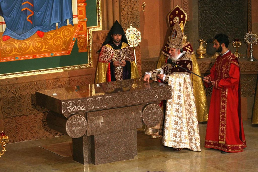 Ամենայն Հայոց Կաթողիկոսի ձեռամբ օծվեց Աբովյանի Սբ. Հովհաննես Մկրտիչ եկեղեցին (նկարներ, տեսանյութ) 22 IMG_0642
