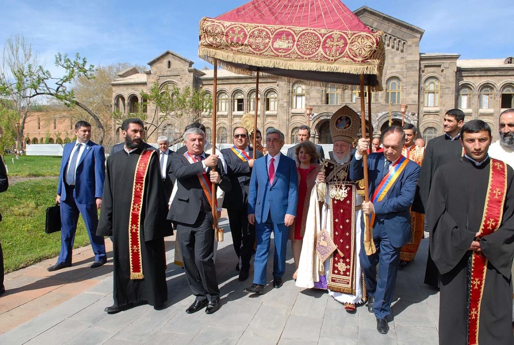 Սուրբ Հարության տոնը Մայր Աթոռ Ս. Էջմիածնում (նկարներ) 12 20-1