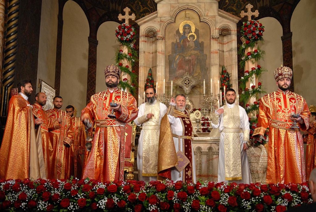 Սուրբ Հարության տոնը Մայր Աթոռ Ս. Էջմիածնում (նկարներ) 15 20-4