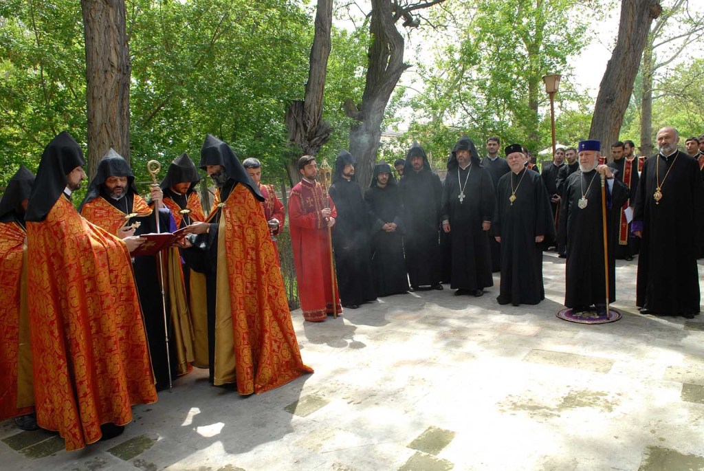 Մայր Աթոռում տեղի ունեցավ Գևորգ Զ Կաթողիկոսի անվան միջեկեղեցական կենտրոնի բացումը (նկարներ) 14 28-2