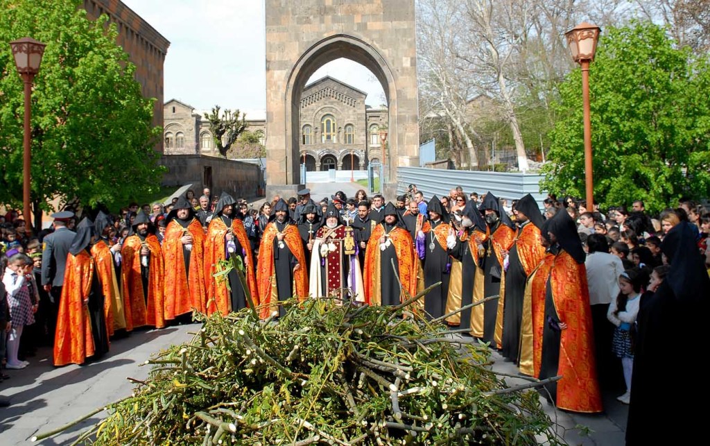 Ծաղկազարդի տոնը Մայր Աթոռ Սուրբ Էջմիածնում (նկարներ) 26 DSC_0118