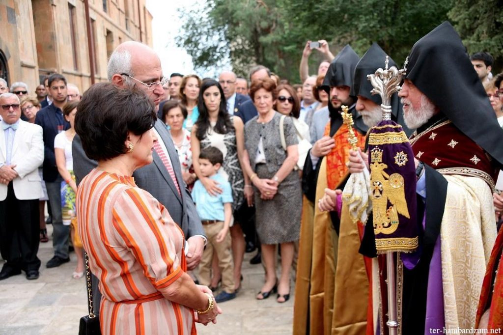 Մայր Աթոռում կատարվեց Հին Վեհարանի վերաբացման արարողությունը (նկարներ) 13 HV-2