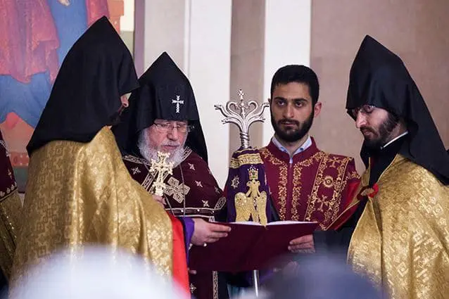 Օծվեց Երևանի Ս. Աննա եկեղեցին (նկարներ) 3 11048753_369329829925661_8794425240212184819_n