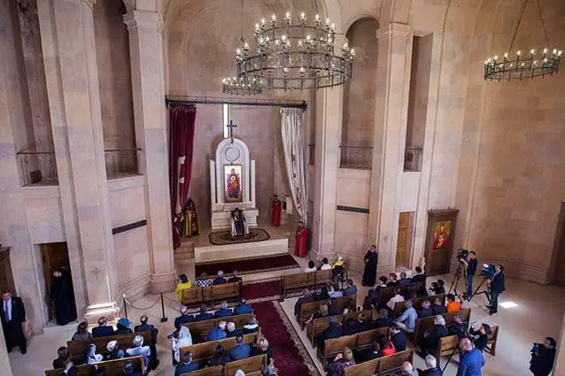 Օծվեց Երևանի Ս. Աննա եկեղեցին (նկարներ) 7 11196335_369329843258993_7843270798436298642_n