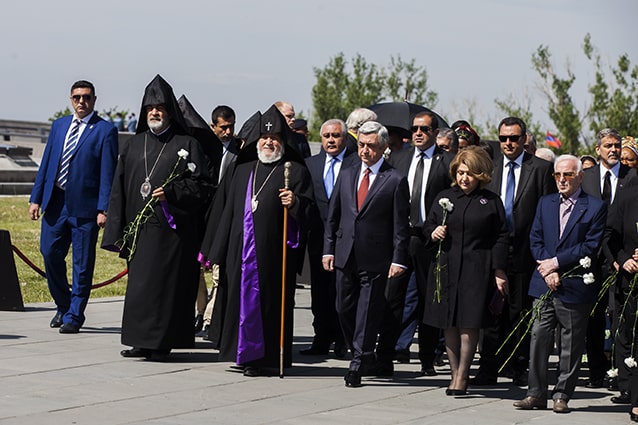 Հայոց Ցեղասպանության ս. նահատակների ոգեկոչման արարողությունները Ծիծեռնակաբերդի հուշահամալիրում և Մայր Աթոռ Ս. Էջմիածնում (նկարներ) 13 24-Memorial day 2