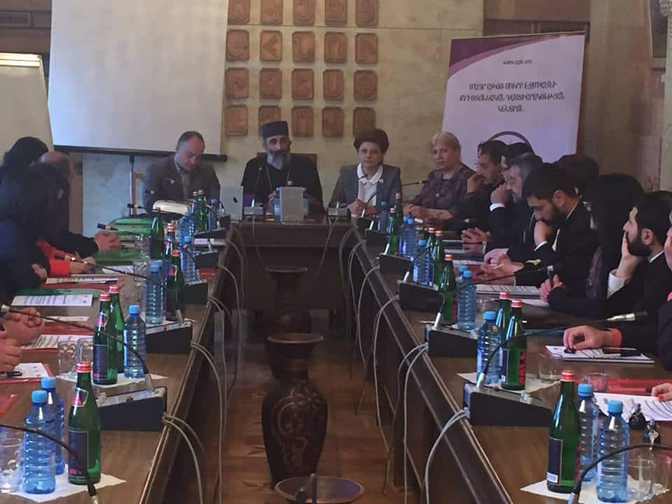 Մեկնարկեց «Երբ Ես-ը դառնում է Մենք» խորագրով եռօրյա համաժողովը (նկարներ) 13 Qristoneakan dastiarakuyan kentron 3