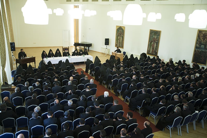 Մայր Աթոռում տեղի ունեցավ Քահանայից տարեկան ժողովը (նկարներ) 16 25-QH 5
