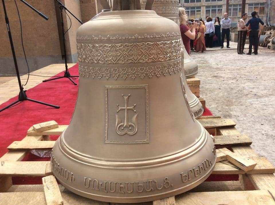 Արաբկիր համայնքում տեղի ունեցավ նորակառույց եկեղեցու 5 զանգերի օծման կարգ (նկարներ) 33 Ekexecu zanger21
