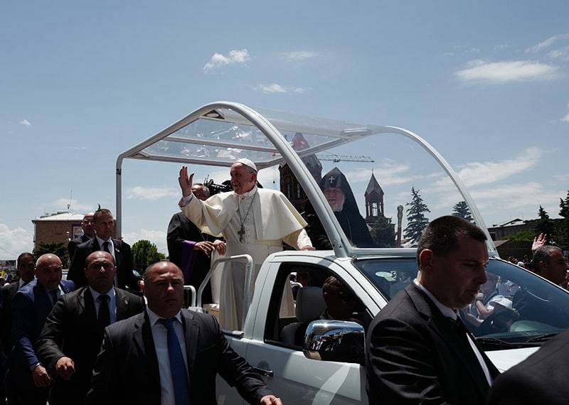 Ամենայն Հայոց Կաթողիկոսը և Հռոմի Սրբազան Քահանայապետն այցելեցին Գյումրի (նկարներ) 16 5