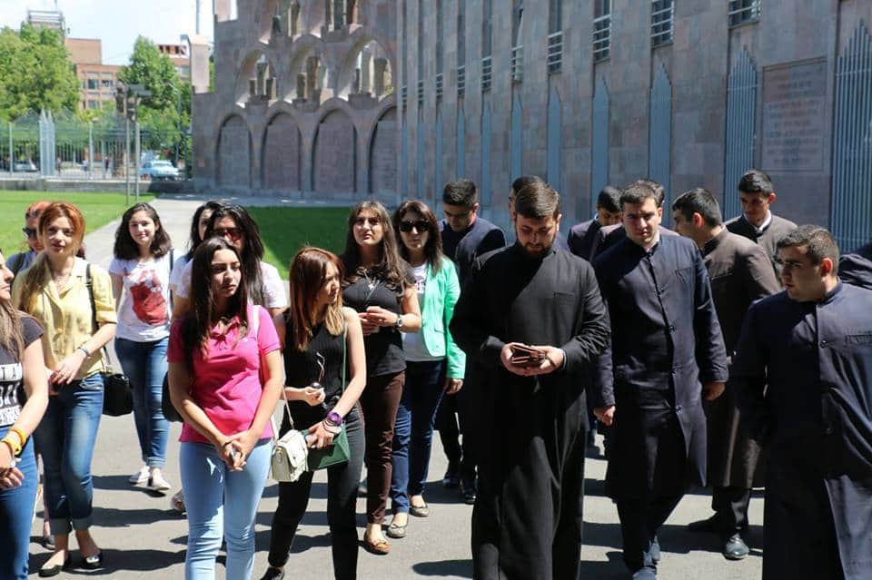 Գևորգյան Հոգևոր Ճեմարանը հյուրընկալեց «Հանրային կապերի /PR/ դպրոցի» շրջանավարտներին (նկարներ) 15 Gevorgyan3