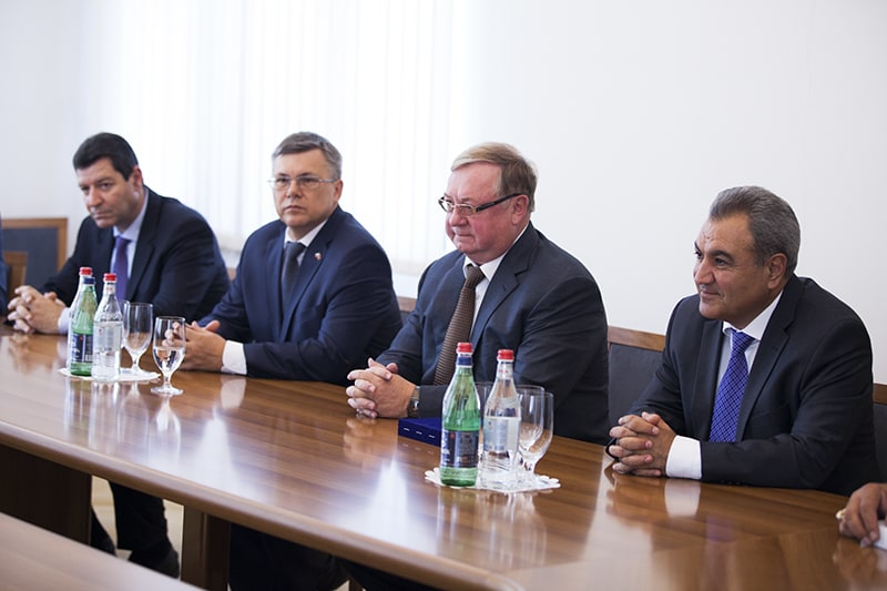 Մայր Աթոռ Ս. Էջմիածին այցելեց Պաղեստինյան կայսերական ուղղափառ ընկերության նախագահը 12 29-2-1
