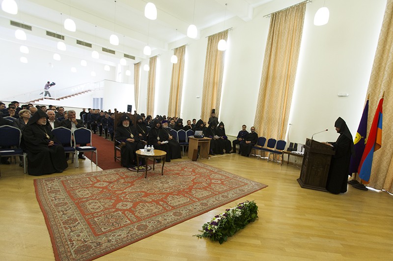 Գևորգյան հոգևոր ճեմարանում տեղի ունեցավ Ս. Գևորգ զորավարի տոնին նվիրված հանդիսություն (նկարներ) 19 24-8