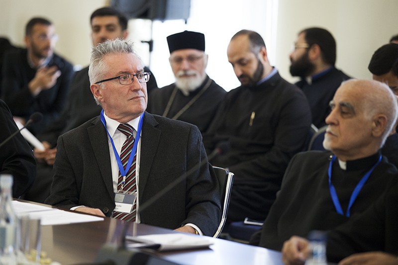 Մայր Աթոռում սկսվեց հայերեն առաջին տպագիր Աստվածաշնչի 350-ամյակին նվիրված միջազգային գիտաժողովը (նկարներ) 22 06-2-11