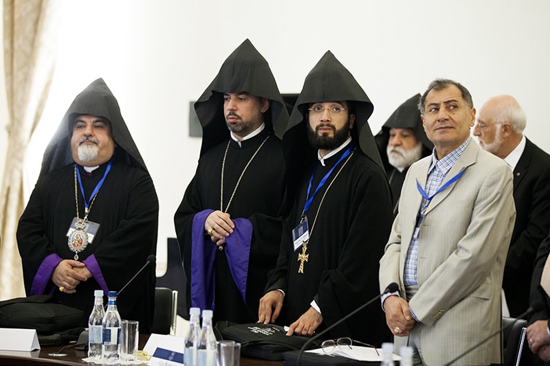 Մայր Աթոռում սկսվեց հայերեն առաջին տպագիր Աստվածաշնչի 350-ամյակին նվիրված միջազգային գիտաժողովը (նկարներ) 25 06-2-14