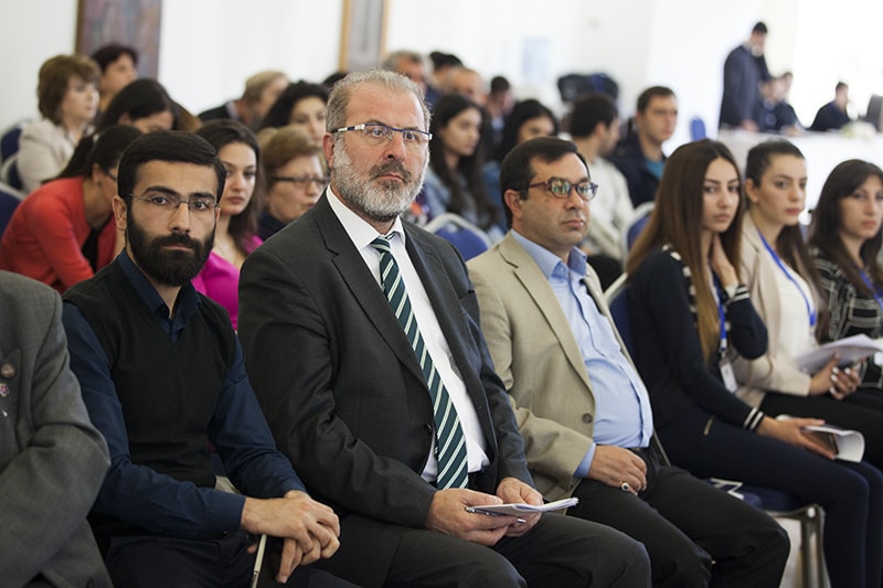 Մայր Աթոռում սկսվեց հայերեն առաջին տպագիր Աստվածաշնչի 350-ամյակին նվիրված միջազգային գիտաժողովը (նկարներ) 26 06-2-15