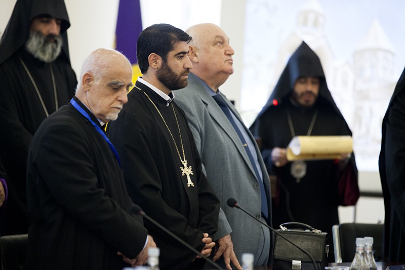 Մայր Աթոռում սկսվեց հայերեն առաջին տպագիր Աստվածաշնչի 350-ամյակին նվիրված միջազգային գիտաժողովը (նկարներ) 20 06-2-9