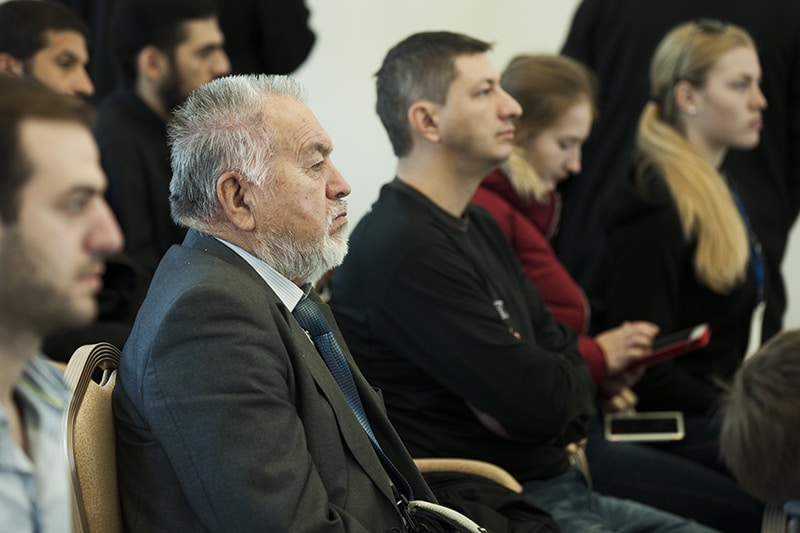 Ամենայն Հայոց Կաթողիկոսն ընդունեց ‹‹IEEE EWDTS’ 2016` Արևելք-Արևմուտք. նախագծում և թեստ›› միջազգային գիտաժողովի մասնակիցներին 15 17-4