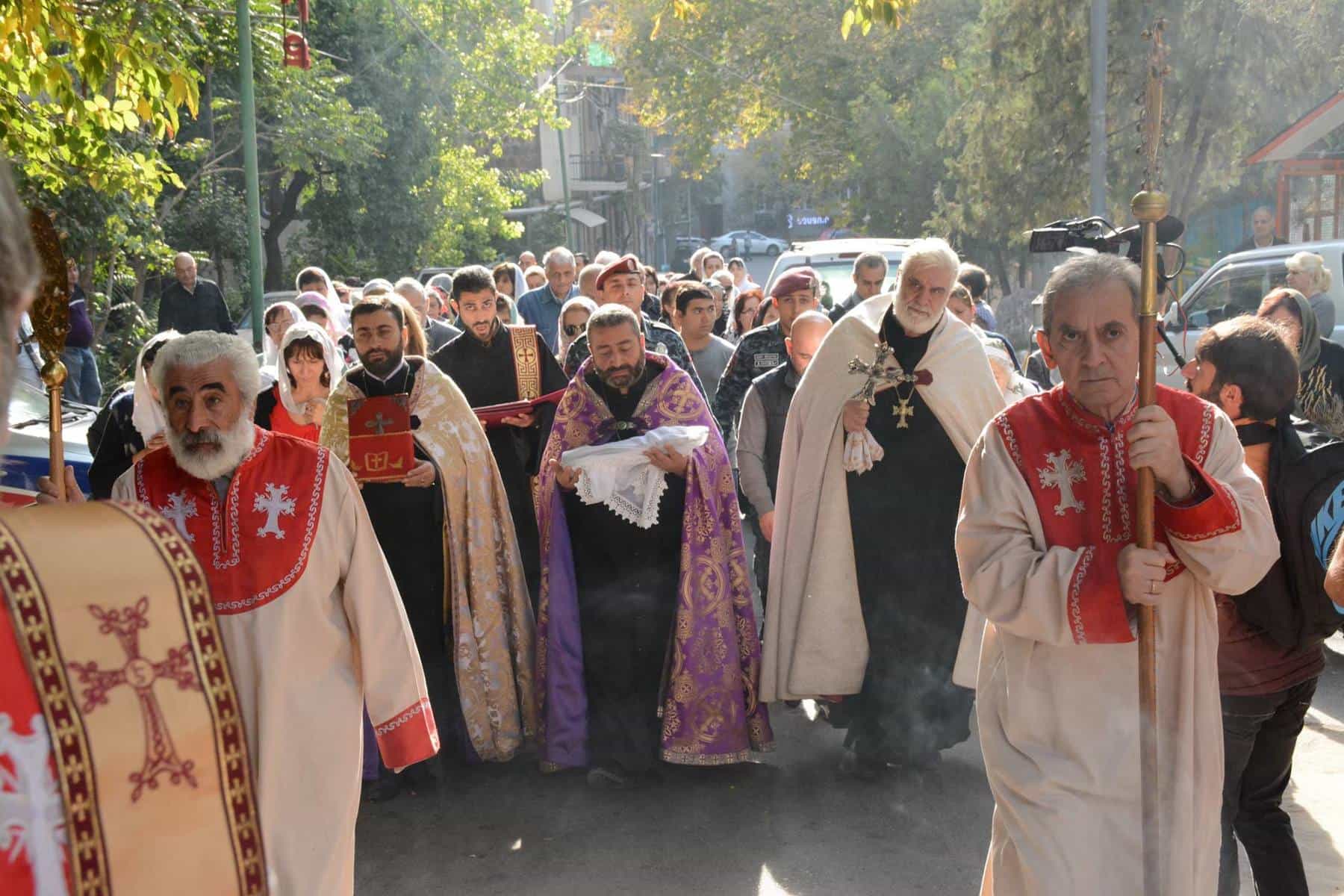 Ուխտավորները հաղորդակից դարձան Սբ. Անանիայի Աջին (նկարներ) 28 s-zoravor-13