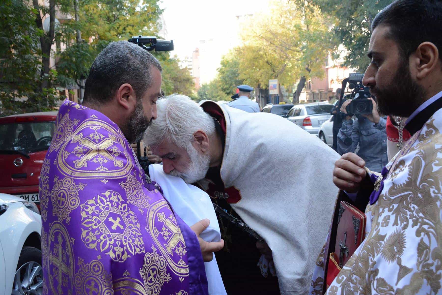 Ուխտավորները հաղորդակից դարձան Սբ. Անանիայի Աջին (նկարներ) 29 s-zoravor-14