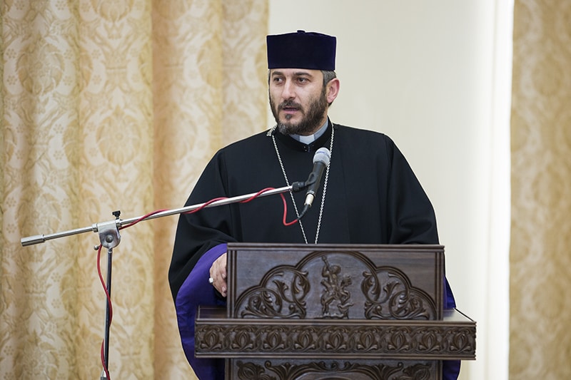 Ամենայն Հայոց Կաթողիկոսն ընդունեց Մայր Աթոռի պաշտոնեությանը (նկարներ) 14 13 3