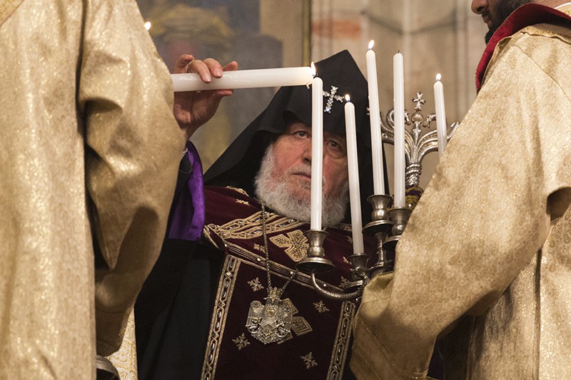 Մայր Աթոռ Ս. Էջմիածնում մատուցվեց Ճրագալույցի Ս. Պատարագ (նկարներ) 19 Jragaluyc 8