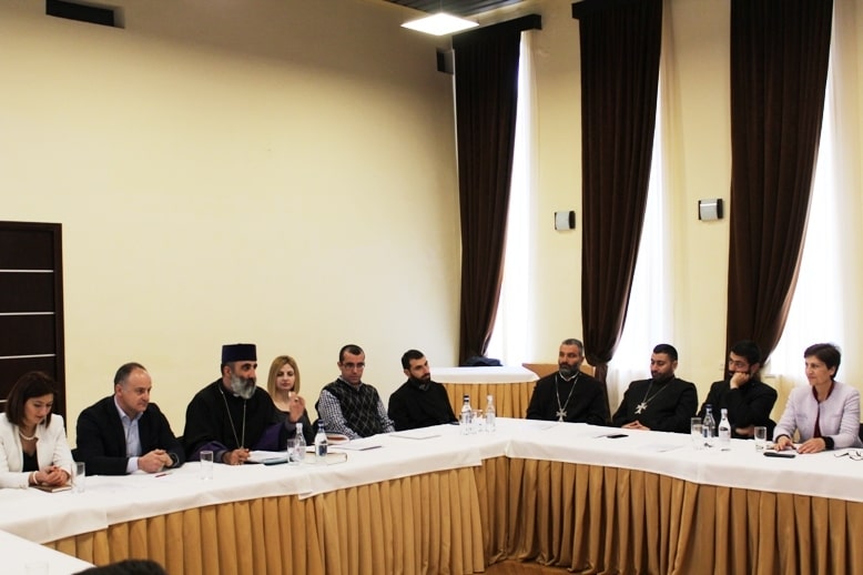 Սկսվեց «Հոգևոր աջակցություն ընտանիքներին» ծրագրի համաժողովը 14 18 2 3
