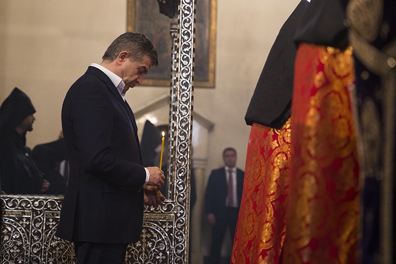 Ս. Էջմիածնում կատարվեց հոգեհանգիստ ապրիլյան պատերազմում զոհված զինվորների համար 17 2 6