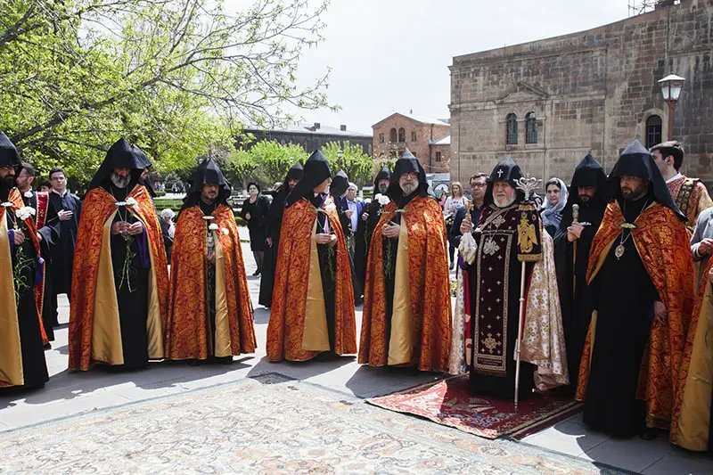 Ամենայն Հայոց Կաթողիկոսը նախագահեց Հայոց Ցեղասպանության ս. նահատակների ոգեկոչման արարողությունները 12 24 2 11