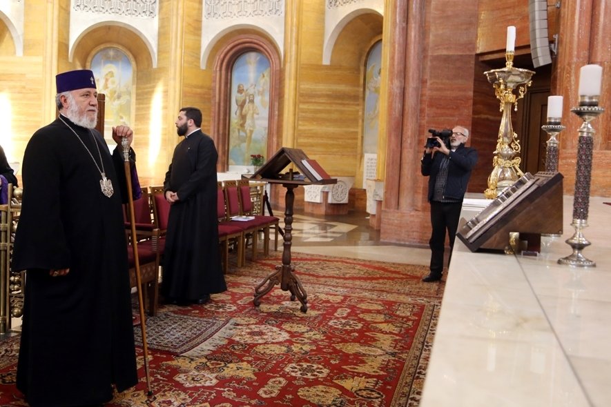 Ամենայն Հայոց Կաթողիկոսը ժամանեց Մոսկվա «Տապան» թանգարանում բացվեց հայ նկարիչների ցուցահանդեսը 13 15 2