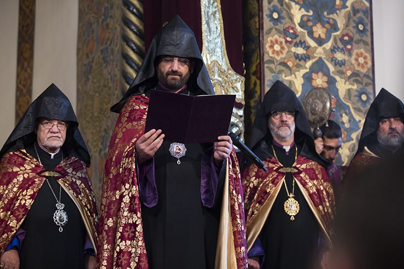 Մայր Աթոռ Սուրբ Էջմիածնում կատարվեց Հանրապետական մաղթանք (նկարներ) 16 21 2 5