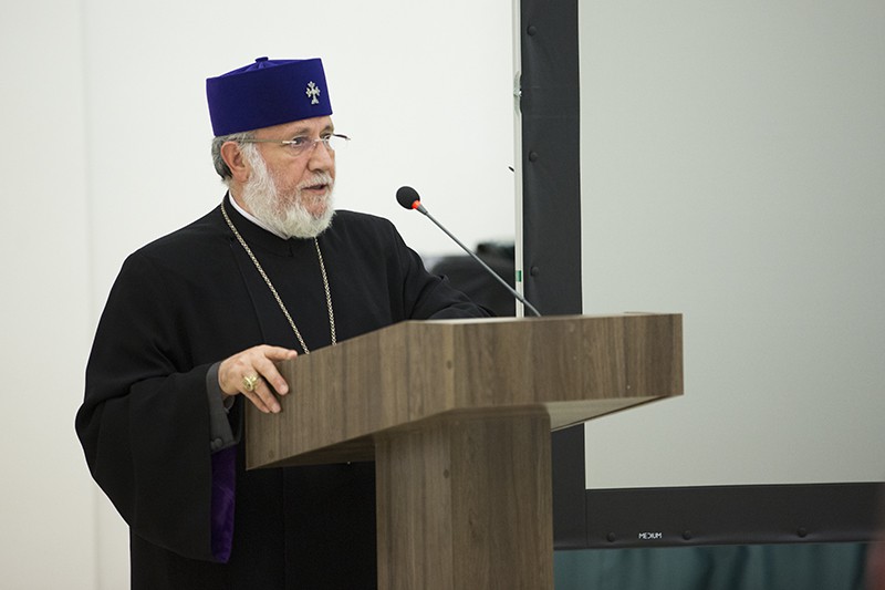 Մեծի Տանն Կիլիկիո Գարեգին Ա Հովսեփյան Կաթողիկոսին նվիրված վավերագրերի ժողովածուների շնորհանդես (նկարներ) 15 21 9