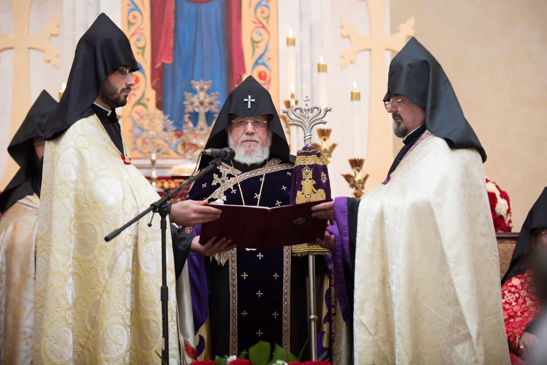 Սկսվեց Ամենայն Հայոց Կաթողիկոսի հովվապետական այցը ԱՄՆ Հայոց Արևմտյան թեմ (նկարներ) 33 27 Hrashapar 2