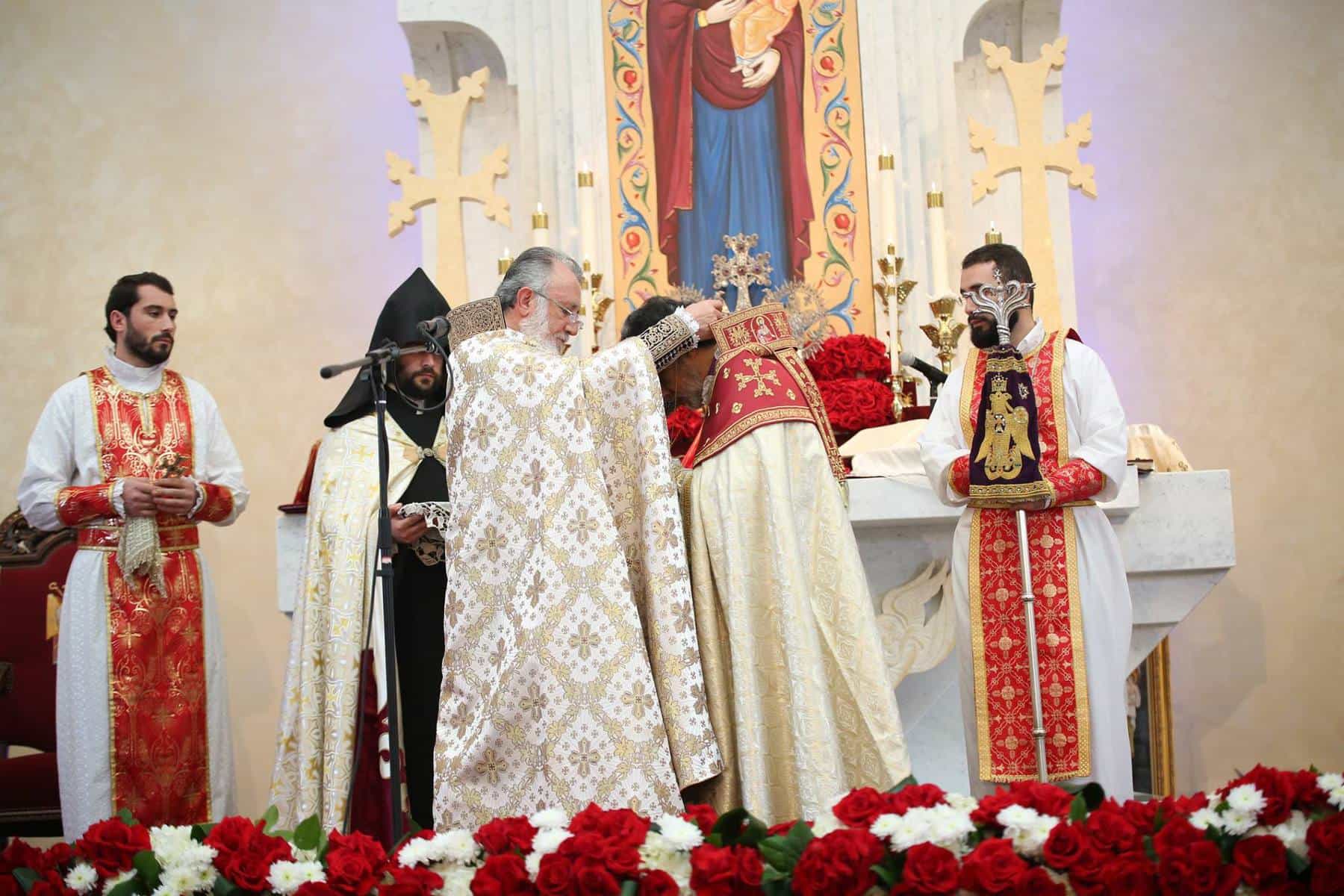 Հայրապետական Ս. Պատարագ Սրբոց Ղևոնդյանց առաջնորդանիստ մայր եկեղեցում (նկարներ) 15 30 4