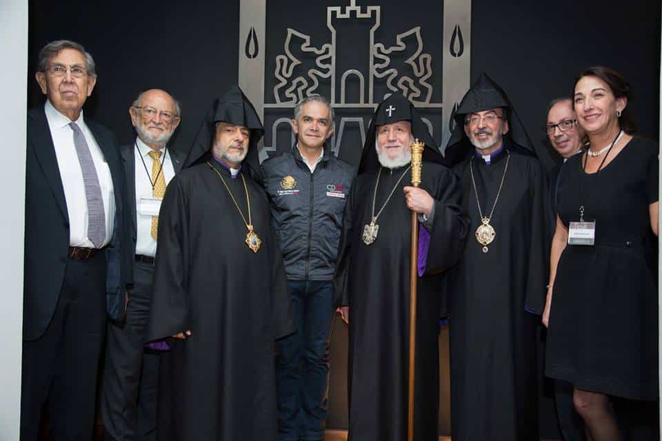 Ամենայն Հայոց Կաթողիկոսը hովվապետական այցով ժամանեց Մեքսիկայի մայրաքաղաք Մեխիկո (նկարներ) 53 23172598 10156210654941111 5078217684857588782 n