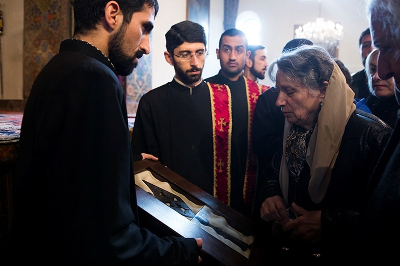 Առաջին լուսավորիչների տոնի առիթով դուրս բերվեց Աստվածամուխ Սուրբ Գեղարդը (նկարներ) 14 02.12.03