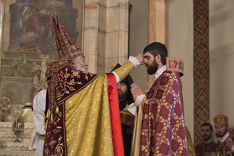 Մայր Աթոռ Սուրբ Էջմիածնում տեղի ունեցավ քահանայական ձեռնադրություն (նկարներ) 16 18 5