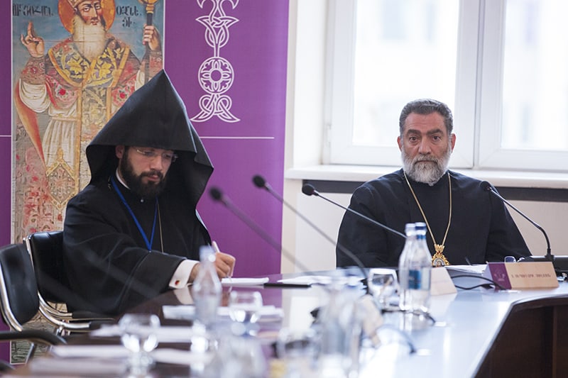 Մայր Աթոռում սկսվեց «Հովհան Օձնեցի Իմաստասեր կաթողիկոսը և նրա ժամանակը» գիտաժողովը (նկարներ) 21 5 10