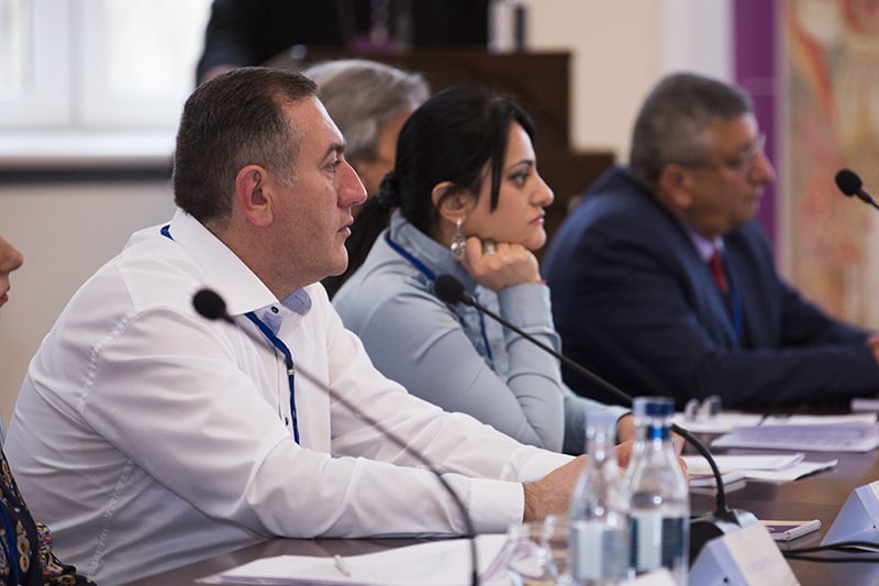 Մայր Աթոռում սկսվեց «Հովհան Օձնեցի Իմաստասեր կաթողիկոսը և նրա ժամանակը» գիտաժողովը (նկարներ) 24 5 13