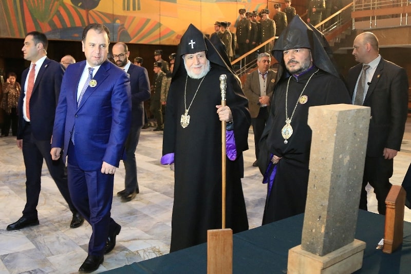 Տոնախմբվեց ՀՀ ԶՈւ Հոգևոր առաջնորդության հիմնադրման 20-ամյակը (նկարներ) 12 9 1