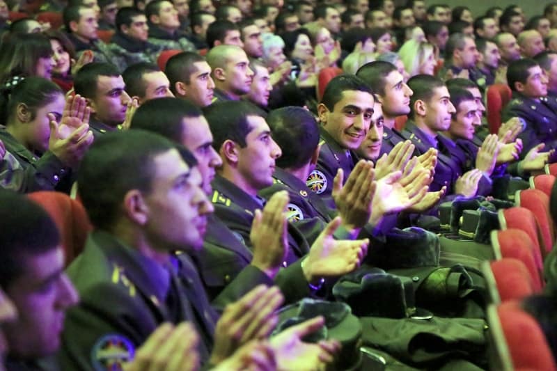 Տոնախմբվեց ՀՀ ԶՈւ Հոգևոր առաջնորդության հիմնադրման 20-ամյակը (նկարներ) 21 9 10