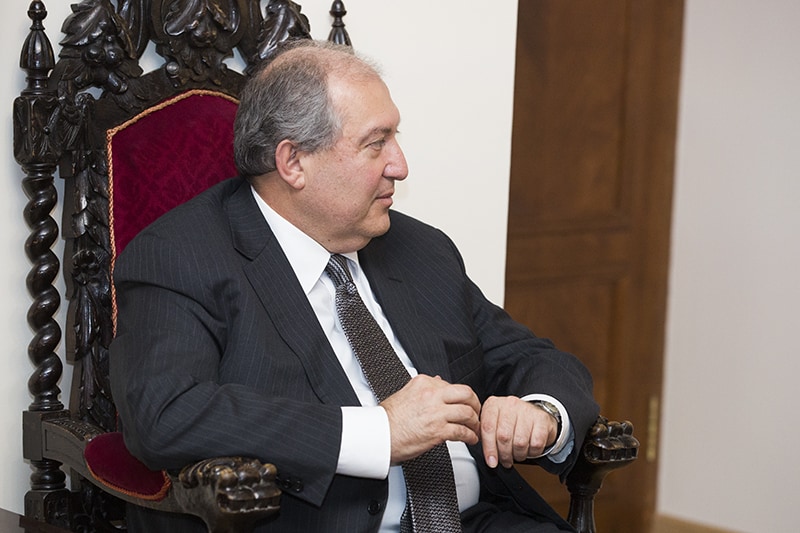 Ամենայն Հայոց Կաթողիկոսն ընդունել է ՀՀ նախագահի թեկնածու Արմեն Սարգսյանին 14 1 03