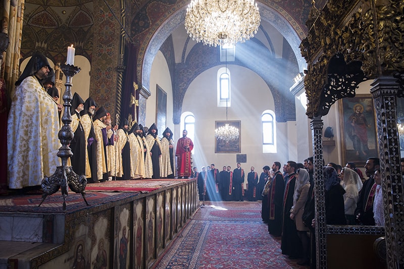 Մայր Աթոռ Սուրբ Էջմիածնում տոնախմբվեց Տեառնընդառաջը (նկարներ) 12 14 1