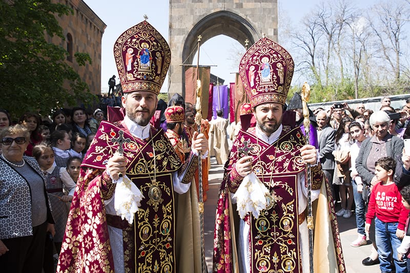 Մայր Աթոռ Սուրբ Էջմիածնում նշվեց Սուրբ Հարության տոնը (նկարներ) 24 1 13