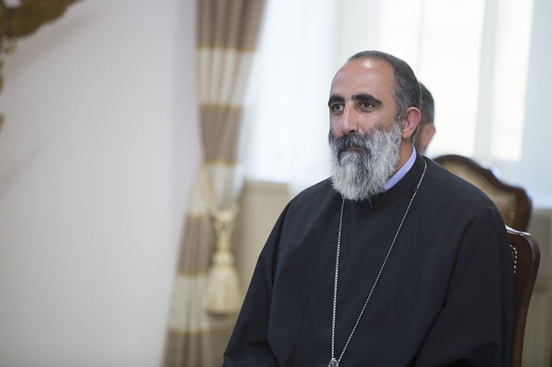 Ամենայն Հայոց Կաթողիկոսն ընդունեց ՀՀ Կրթության և գիտության նախարարին (նկարներ) 15 30.04