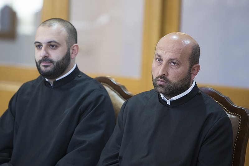 Ամենայն Հայոց Կաթողիկոսը հանդիպում ունեցավ նորաօծ եկեղեցականների հետ (նկարներ) 16 10 3 5