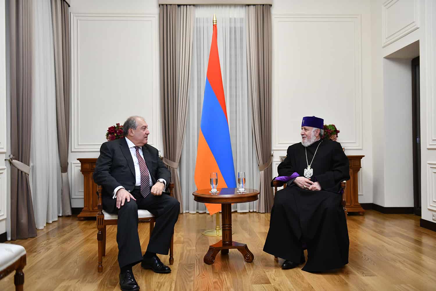 Արմեն Սարգսյանը հյուրընկալել է Ամենայն Հայոց Կաթողիկոսին 13 IMG 0619
