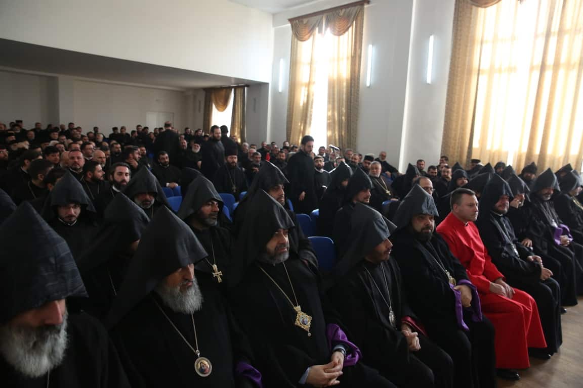 Ղևոնդյանց տոնի առիթով Մայր Աթոռում տեղի ունեցավ պարգևաբաշխություն (նկարներ) 17 26 6