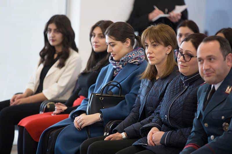 Ամենայն Հայոց Կաթողիկոսն իր օրհնությունը բաշխեց ՀՀ ոստիկանության կրթահամալիրի ուսանողներին (նկարներ) 18 08.03.7