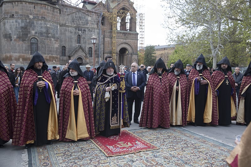Հայոց Ցեղասպանության սուրբ նահատակների ոգեկոչման արարողությունները Ծիծեռնակաբերդի հուշահամալիրում և Մայր Աթոռ Սուրբ Էջմիածնում 24 Cegh 24.04.2019 13