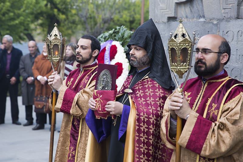 Հայոց Ցեղասպանության սուրբ նահատակների ոգեկոչման արարողությունները Ծիծեռնակաբերդի հուշահամալիրում և Մայր Աթոռ Սուրբ Էջմիածնում 26 Cegh 24.04.2019 15